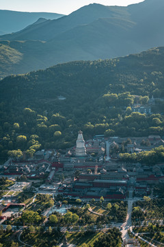 山西五台山寺庙佛塔建筑景观