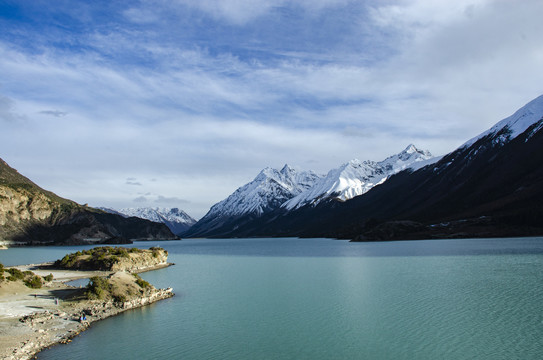 高原雪山湖泊西藏八宿然乌美景