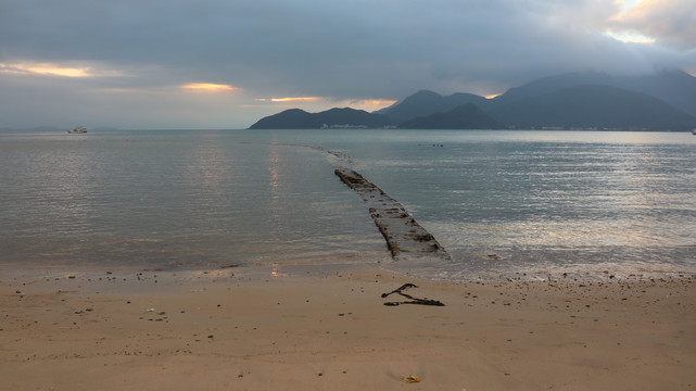 深圳大鹏湾海边