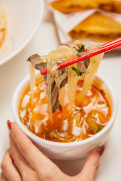 羊雜粉絲湯