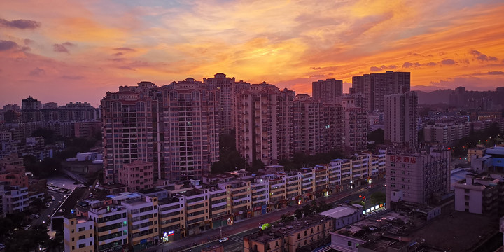 大芬村火红的天