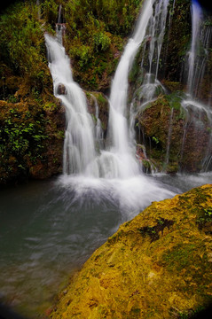 山涧清溪