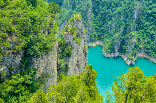 河南修武峰林峡翡翠湖