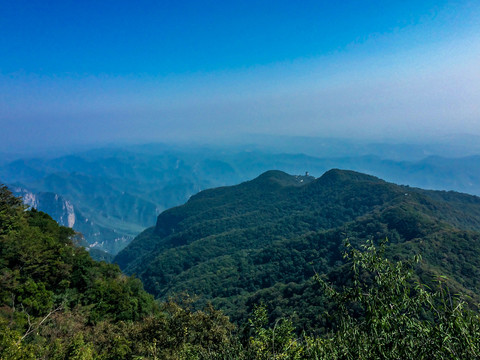 云台山茱萸峰