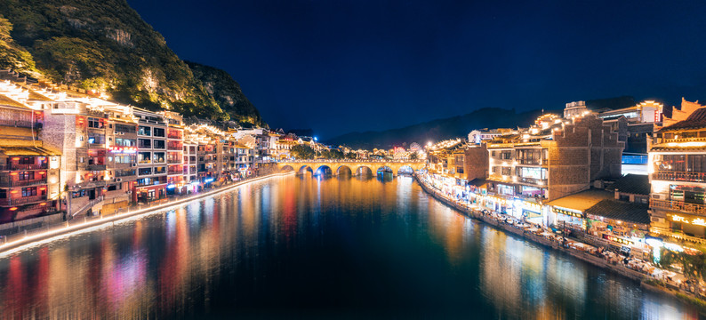 贵州镇远古镇夜景