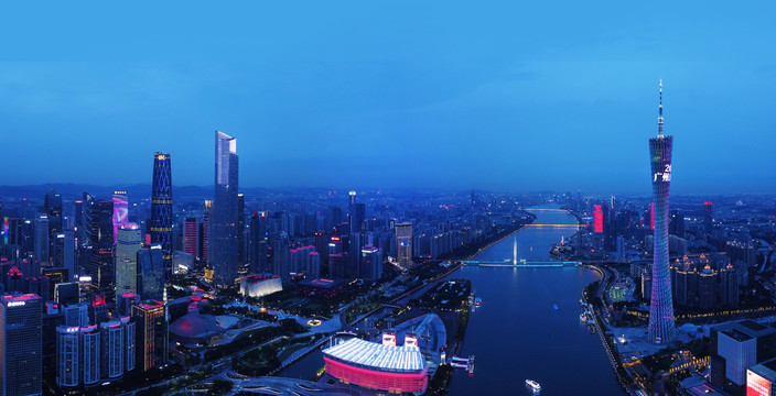 中国广州珠江新城CBD夜间全景