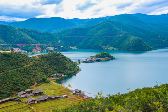 泸沽湖风光壁纸