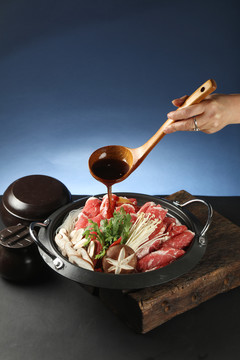 韩式牛肉泡菜火锅