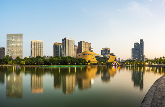 杭州低碳科技馆夜景