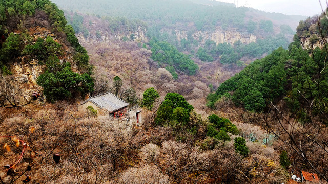 深山古寺