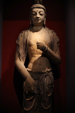古代木雕彩绘佛像