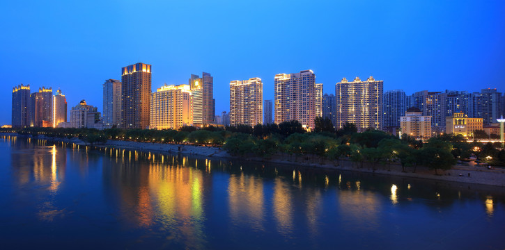 哈尔滨松花江夜景