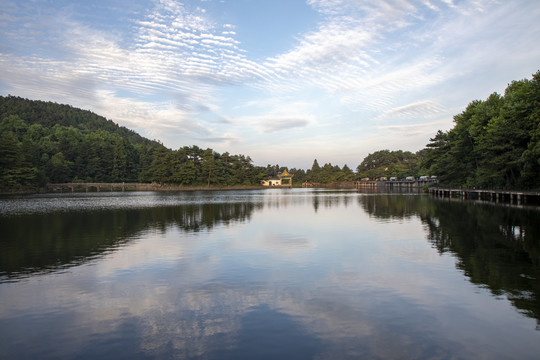 庐山如琴湖