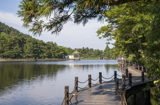 庐山如琴湖