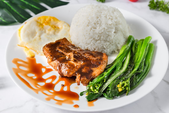 蜜汁鸡扒饭