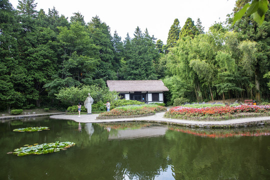 庐山白居易草堂