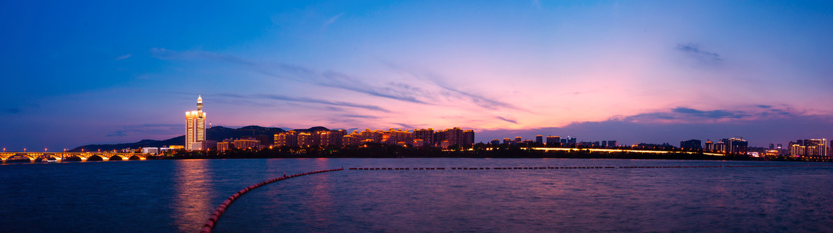 橘子洲头风景交警大楼河西夜景