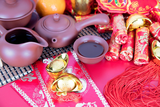 春节的休闲茶饮和节日的红包