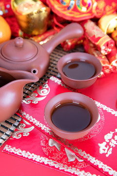 喜庆的中国新年场景和休闲的茶饮