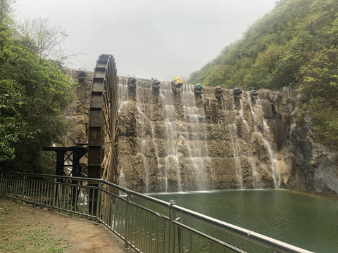 湖北十堰九龙瀑大峡谷瀑布风光