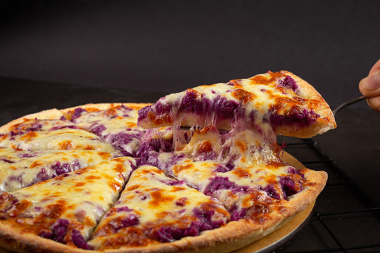 紫薯现烤披萨高清大图