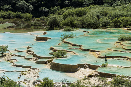 四川黄龙风景区夏天风光