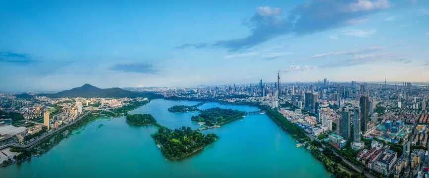 航拍南京玄武湖全景