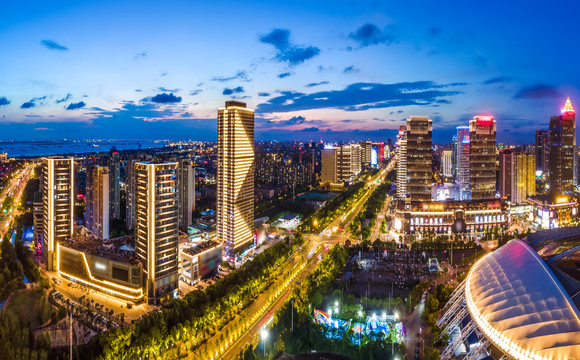 航拍江苏南通夜景