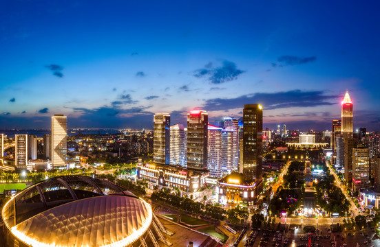 航拍江苏南通夜景