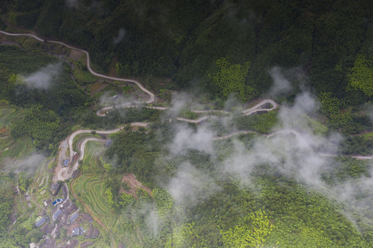 航拍高山森林云海丽水南尖岩景区