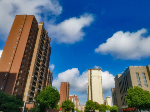 小区内景