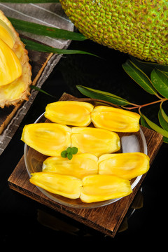 深底上的越南进口菠萝蜜