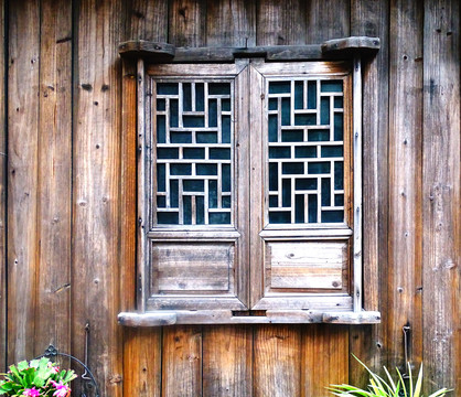 老式木质窗户