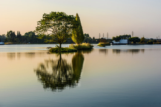 夕照水乡