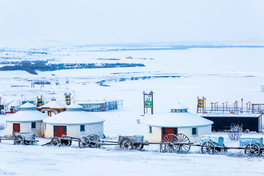 冬季雪原蒙古包