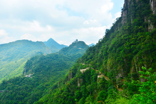 山路陡峭