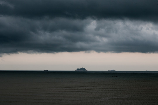 海上暴风雨来临