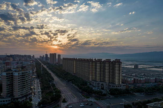 早晨的山西运城市区