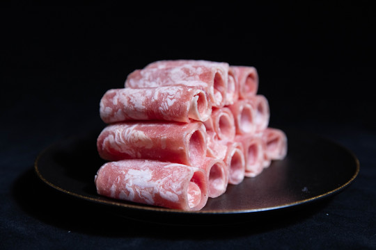 火锅涮羊肉牛肉片