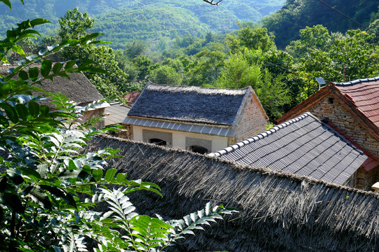 鲁中山区村落