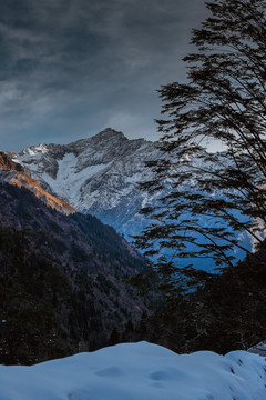 四川阿坝州毕棚沟雪山