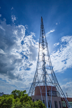 广播电视信号塔