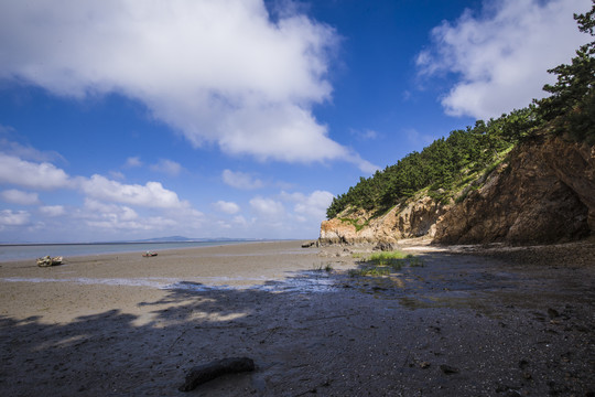 海滨风光蓝天白云