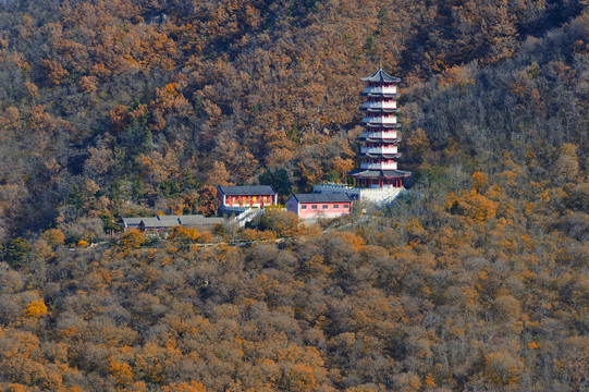 深山寺庙