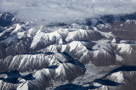 航拍雪山