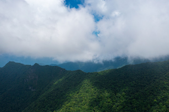 航拍贵州铜仁梵净山