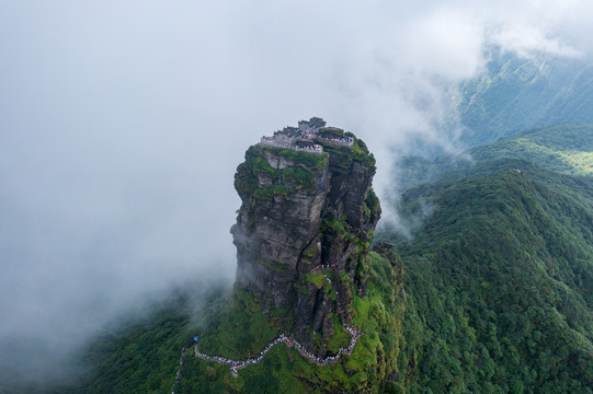 航拍贵州铜仁梵净山