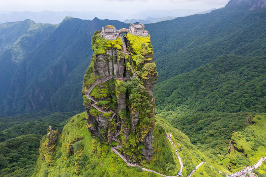 航拍贵州铜仁梵净山