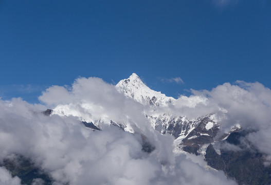 梅里雪山