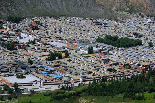 拉卜楞寺全景